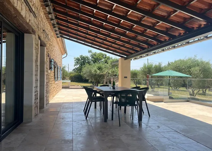 Opaline Дом отдыха