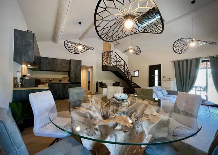 Дом отдыха Opaline Issirac